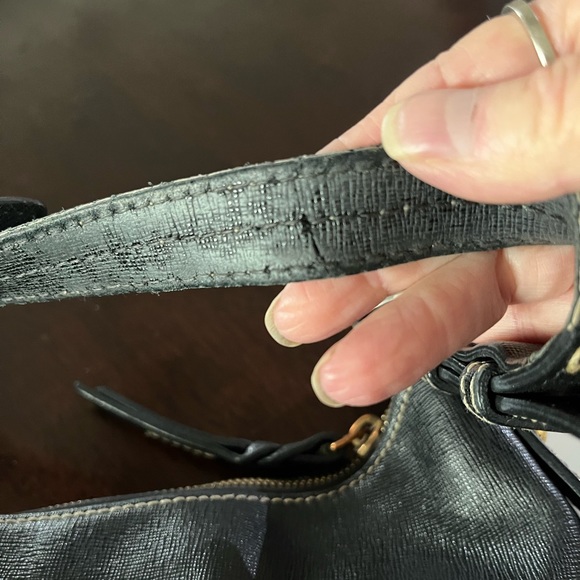 vintage Dooney and Bourke - Picture 4 of 8